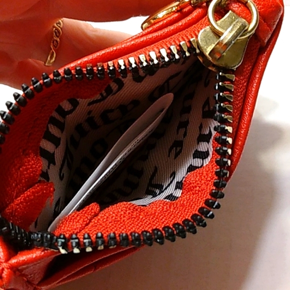 Gorgeous JUICY COUTURE Bright Red skinny Wallet Keychain/change purse - Picture 9 of 12